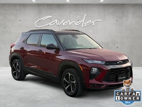 Used 2023 Chevrolet TrailBlazer RS w/ Convenience Package AWD/4WD image 2