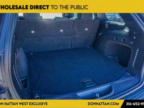 Used 2014 Jeep Grand Cherokee Laredo w/ 18" Wheel & 8.4" Radio Group image 31