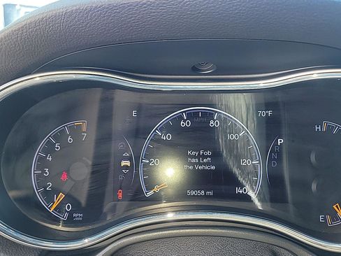 Used 2022 Jeep Grand Cherokee Limited w/ Tech Group image 13