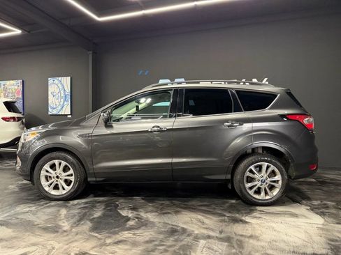 Used 2018 Ford Escape SE FWD image 8