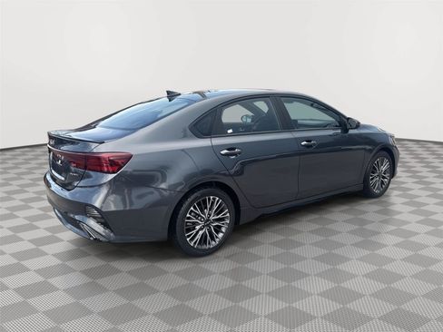 Used 2024 Kia Forte GT-Line w/ GT-Line Premium Package FWD image 4