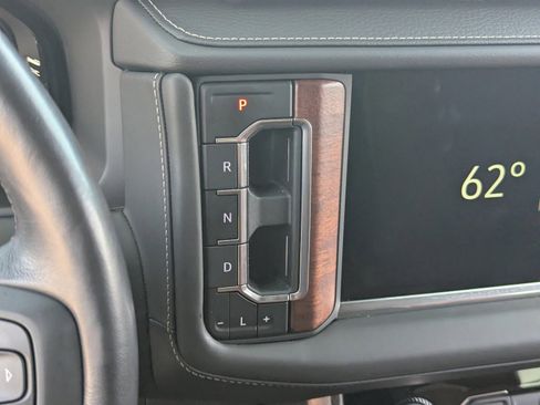 Used 2023 GMC Yukon XL Denali Ultimate image 30