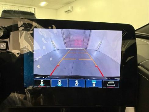 Used 2025 Chevrolet Corvette Stingray Preferred Cpe w/ Z51 Performance Package image 17