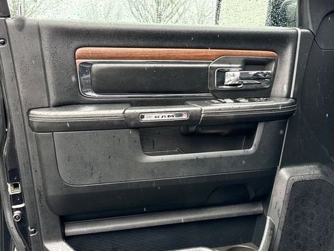 Used 2017 RAM 1500 Laramie w/ Convenience Group image 19