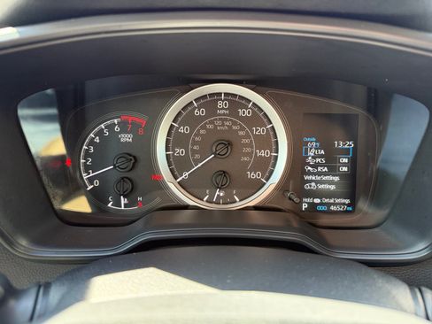 Used 2021 Toyota Corolla LE FWD image 11