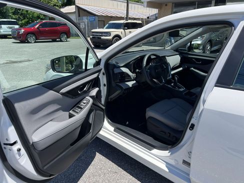 Used 2025 Subaru Legacy Premium w/ Popular Package #1 AWD/4WD image 13