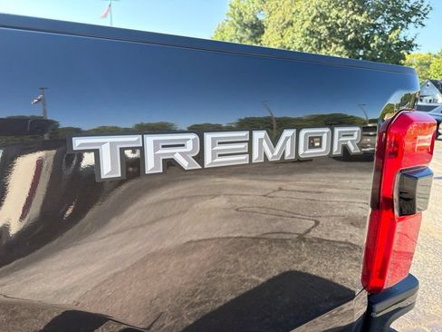 Used 2024 Ford F350 Lariat w/ Tremor Off-Road Package AWD/4WD image 14