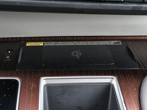 Used 2021 Toyota Sienna XLE w/ XLE Plus Package FWD image 38