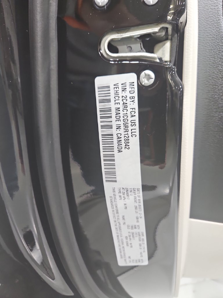 Used 2024 Chrysler Voyager LX FWD image 29