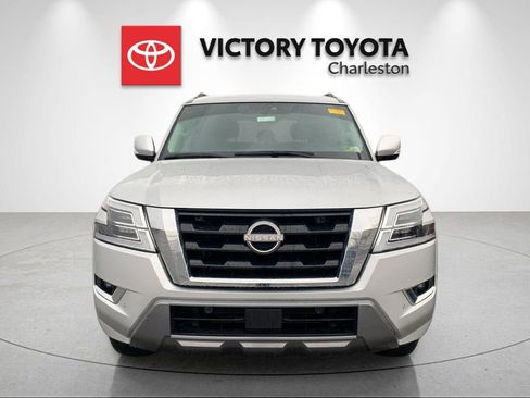Used 2021 Nissan Armada SV w/ SV Appearance Package image 7