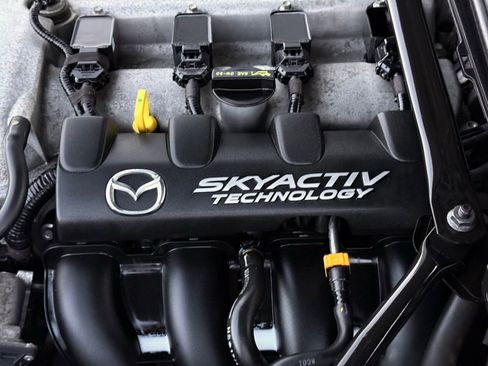 Used 2018 MAZDA MX-5 Miata Club image 54