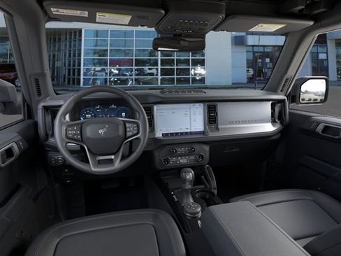 New 2026 Ford Bronco Badlands image 9