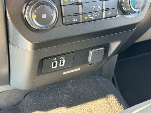 Used 2018 Ford F250 XLT w/ XLT Value Package image 34