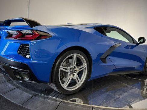 Used 2024 Chevrolet Corvette Stingray Premium Cpe w/ Z51 Performance Package RWD image 25