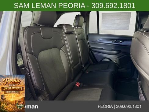 New 2025 Jeep Grand Cherokee Altitude image 27