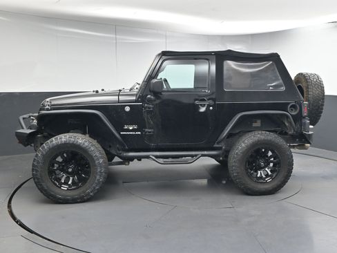 Used 2017 Jeep Wrangler Sahara w/ Trailer Tow Group image 5