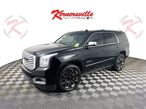 Used 2019 GMC Yukon Denali w/ Denali Ultimate Package image 3
