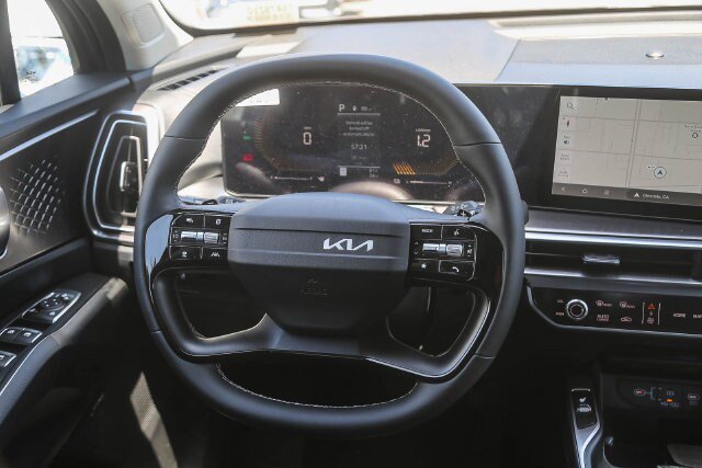 Used 2026 Kia Sorento EX w/ EX Premium Package FWD image 9