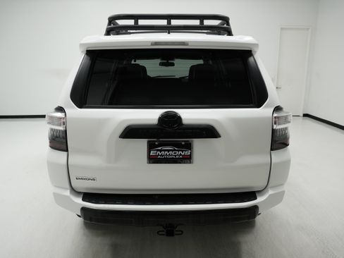 Used 2016 Toyota 4Runner TRD Pro AWD/4WD image 5