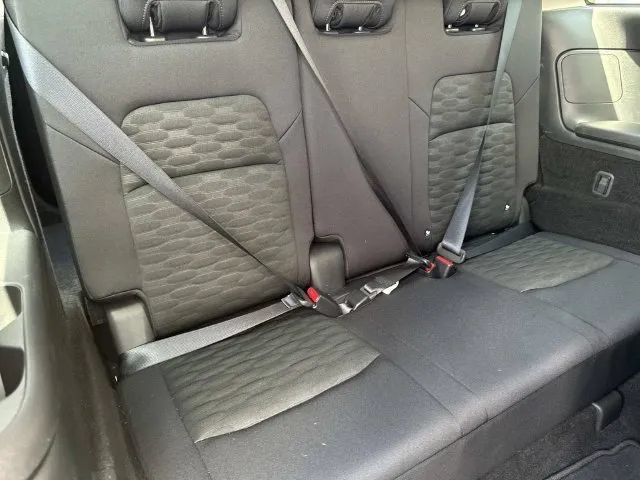 Certified 2025 Nissan Pathfinder SV AWD/4WD image 27