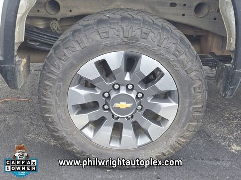 Used 2024 Chevrolet Silverado 2500 Custom w/ Custom Convenience Package AWD/4WD image 4