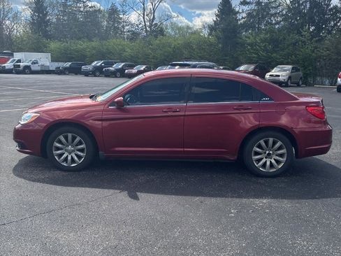 Used 2013 Chrysler 200 Touring image 4