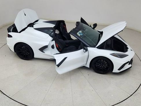 Used 2024 Chevrolet Corvette Stingray Preferred Conv w/ Z51 Performance Package RWD image 79