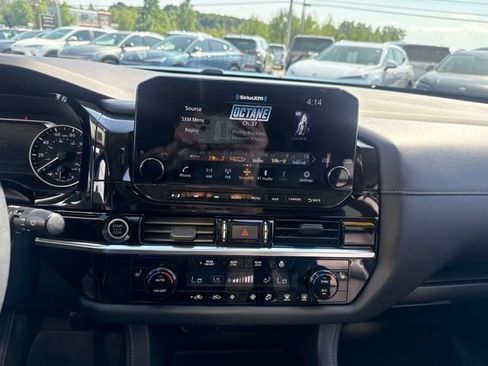 Used 2023 Nissan Pathfinder SL w/ SL Premium Package AWD/4WD image 21
