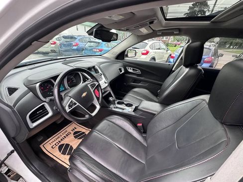 Used 2016 Chevrolet Equinox LTZ w/ Enhanced Convenience Package FWD image 9