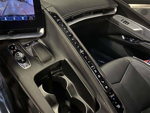 Certified 2024 Chevrolet Corvette Stingray Preferred Conv w/ 2LT image 20