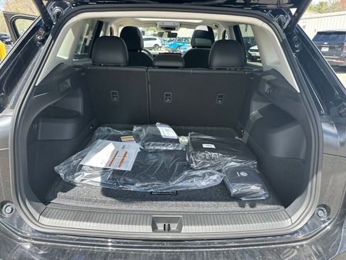 New 2026 Volkswagen Tiguan SE AWD/4WD image 22