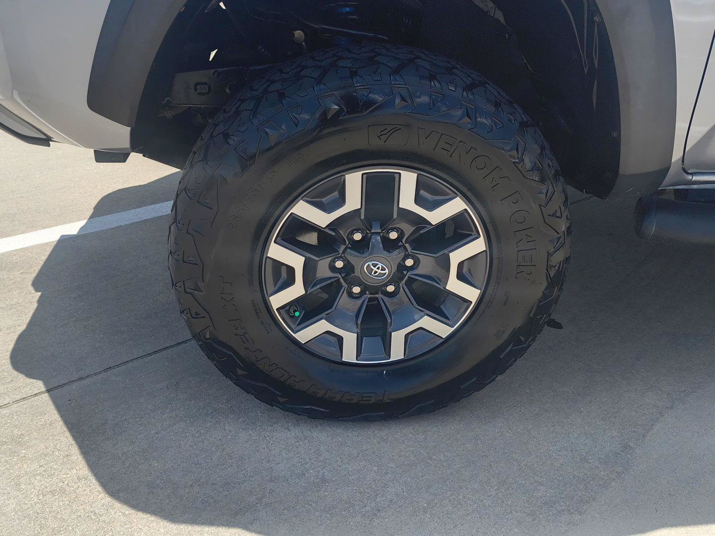 Used 2019 Toyota Tacoma TRD Off-Road AWD/4WD image 23
