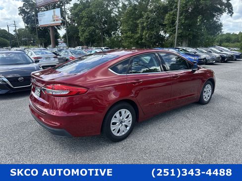 Used 2019 Ford Fusion S image 5