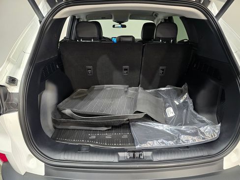 New 2026 Ford Escape SE image 32