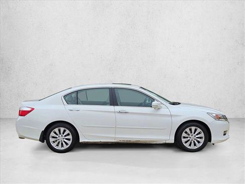 Used 2013 Honda Accord Touring image 4