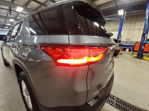 Used 2019 Chevrolet Traverse LT w/ LPO, Floor Liner Package AWD/4WD image 31