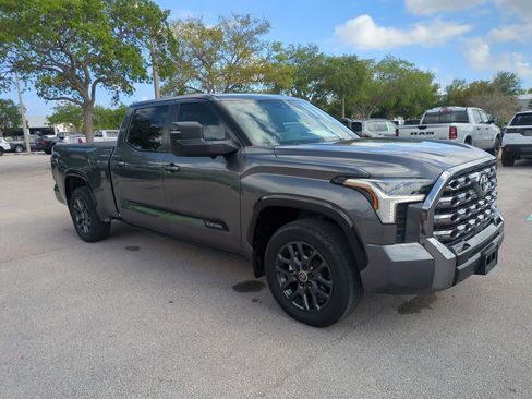 Used 2024 Toyota Tundra Platinum AWD/4WD image 2