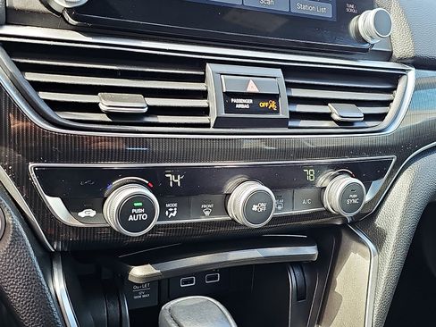 Used 2021 Honda Accord Sport image 16