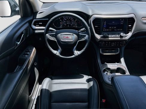 Used 2023 GMC Acadia Denali w/ Denali Ultimate Package FWD image 24
