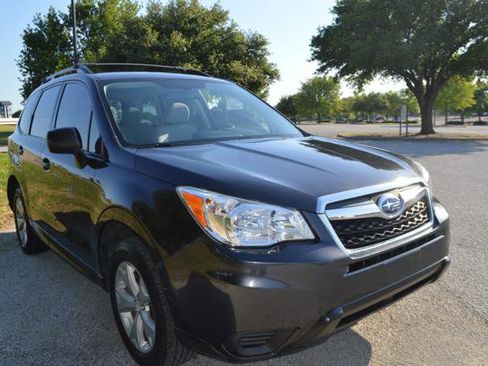 Used 2016 Subaru Forester 2.5i w/ Alloy Wheel Package AWD/4WD image 2