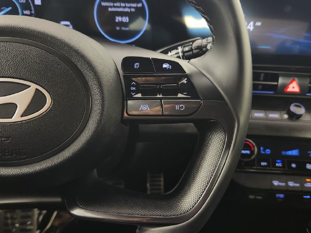 Certified 2025 Hyundai Elantra SEL FWD image 24