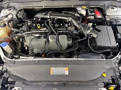 Used 2019 Ford Fusion Titanium AWD/4WD image 17