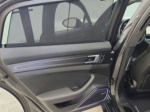 Used 2021 Porsche Panamera Base image 27