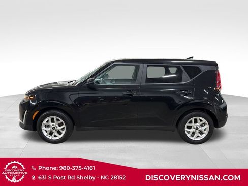 Used 2024 Kia Soul LX w/ Option Group 015 FWD image 9