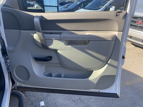 Used 2013 Chevrolet Silverado 2500 W/T image 19