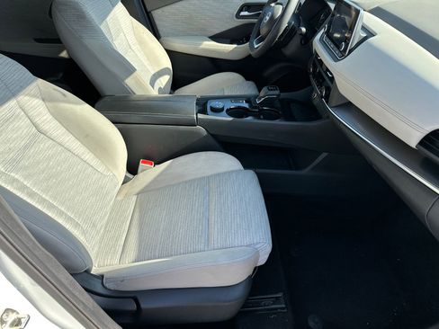 Certified 2023 Nissan Rogue SV image 13