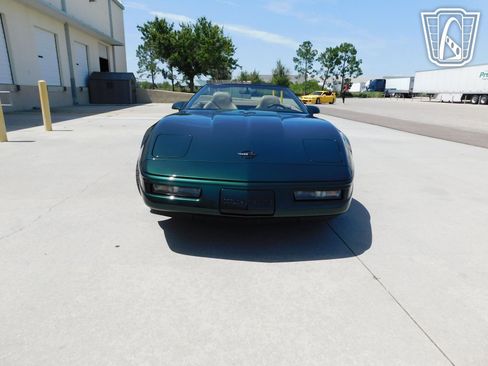 Used 1994 Chevrolet Corvette Convertible image 2