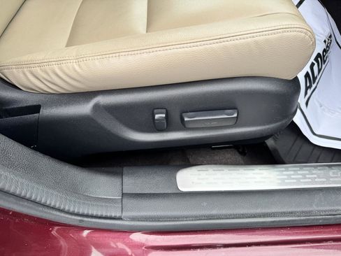 Used 2013 Honda Crosstour EX-L image 18