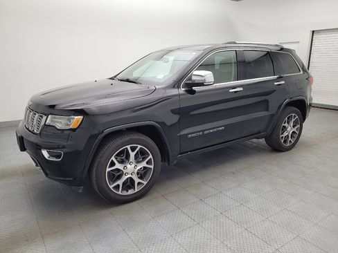 Used 2019 Jeep Grand Cherokee Overland RWD image 2