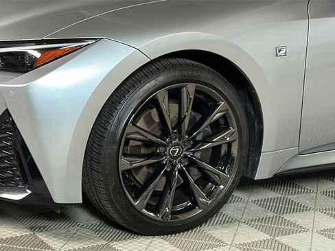 Certified 2025 Lexus IS 350 F Sport image 4